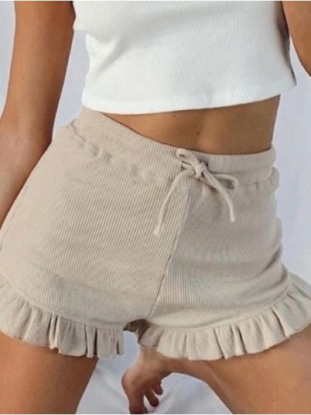Excellent Condition Princess Polly Wild Dreams Shorts Size 4